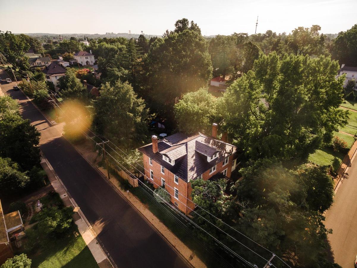 Hotel West Park Gardens Culpeper Esterno foto