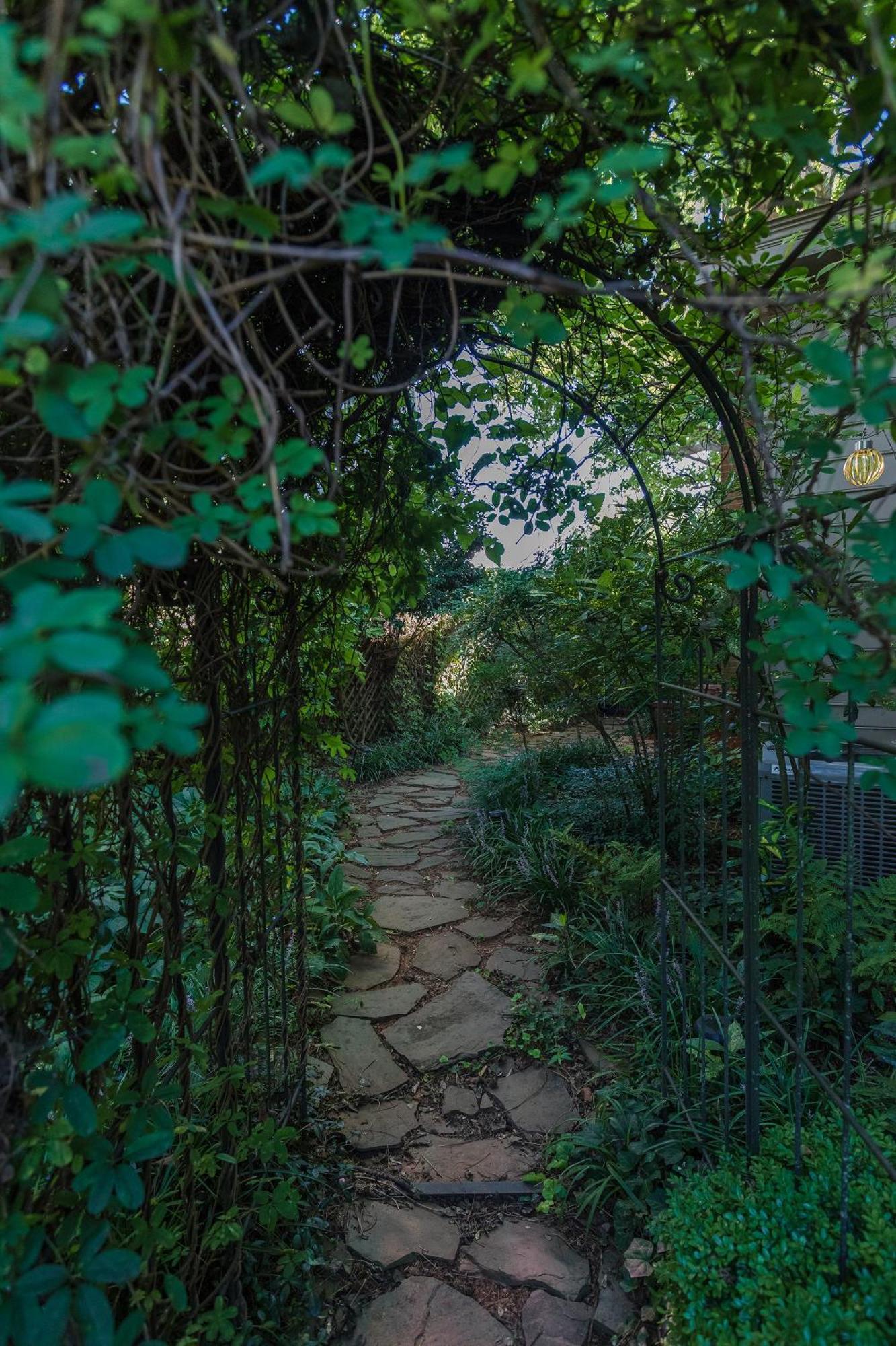 Hotel West Park Gardens Culpeper Esterno foto